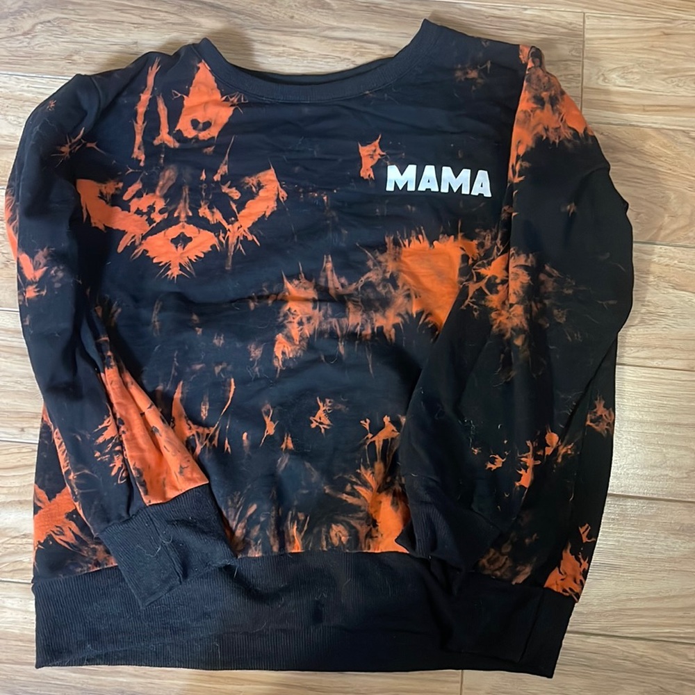 Mama oversized sweater size large fits more like a medium